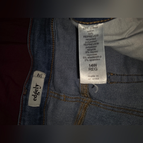 Edgely Distressed Flare Jeans (J505) - Picture 8 of 8